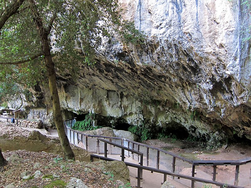Grotta del Romito